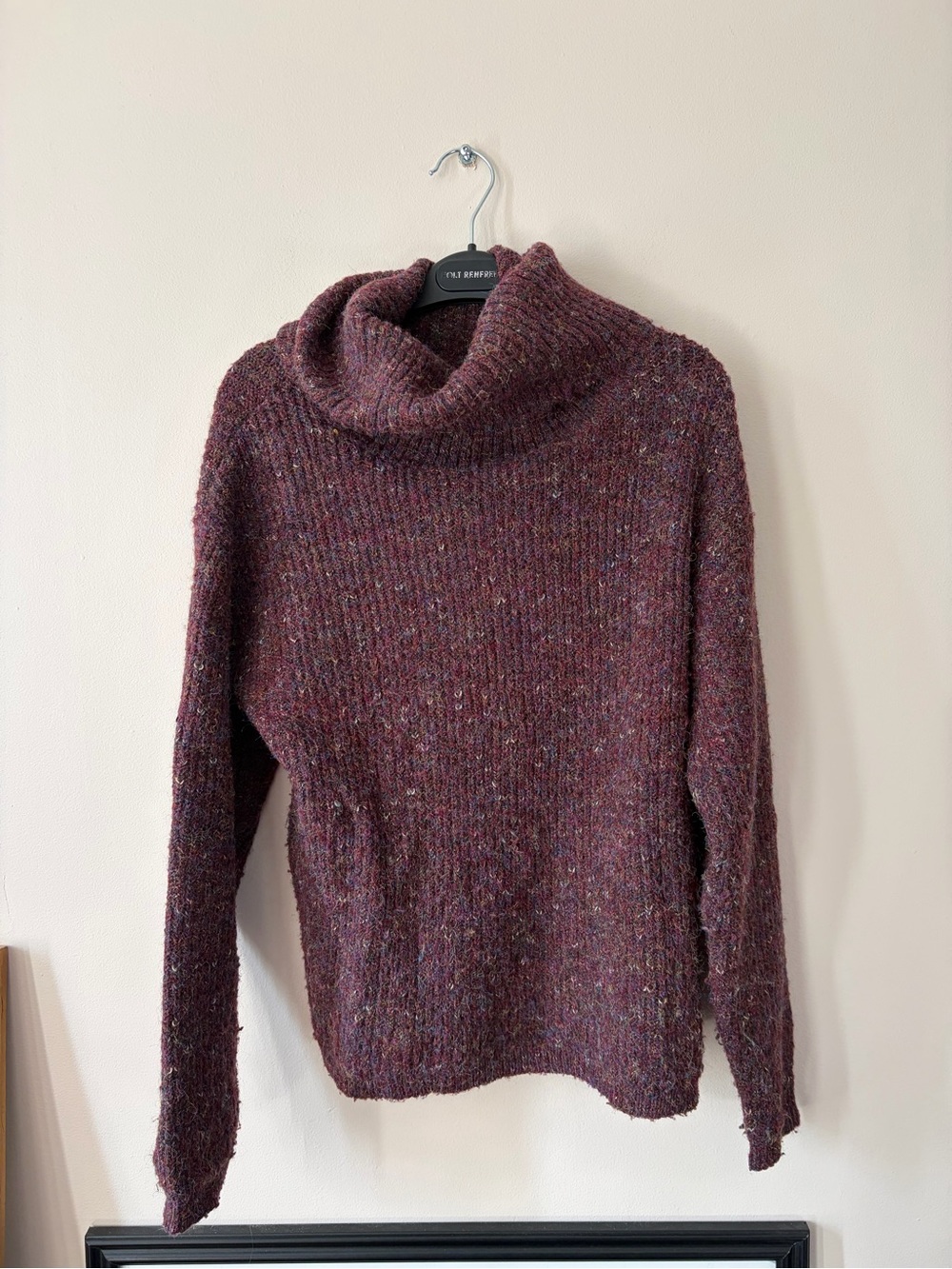 Cozy Turtleneck Sweater - Burgundy